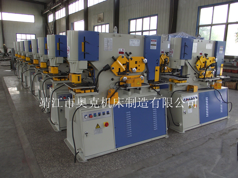 ����ѹ�(ji��)֮�H����˾���հ�����؆�һ��(g��)��54�_(t��i)Һ��(li��n)�ϛ_���C(j��)��������ǰ�l(f��)����